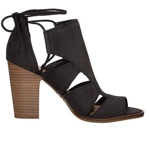 Lucky Brand Lanita Women’s heel/boot. Black.